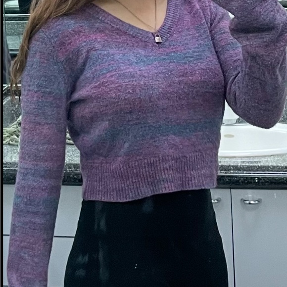 Free People Sweaters - Free People Purple V-Neck Sweater 💜☂️🪻